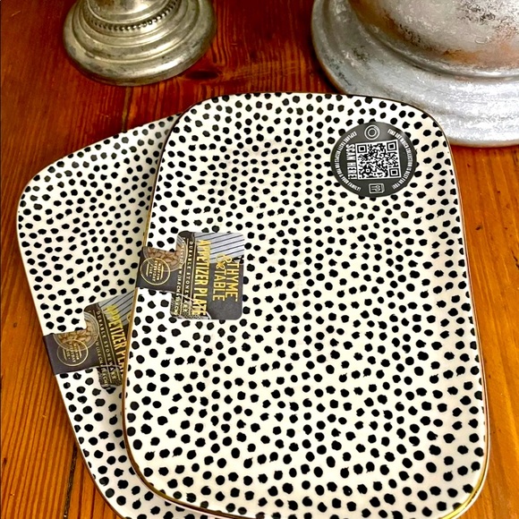 2 Thyme & Table Appetizer Plates - Picture 5 of 5